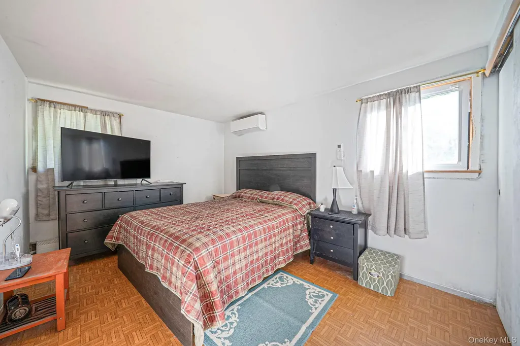 22 Anne Drive Selden NY 11784