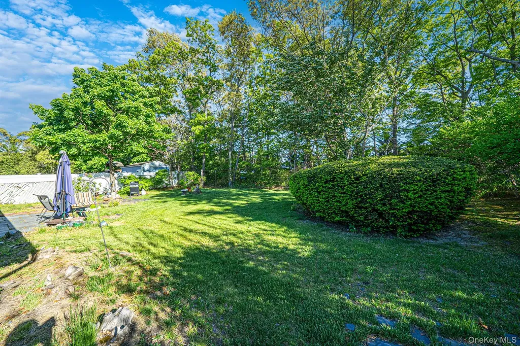 22 Anne Drive Selden NY 11784