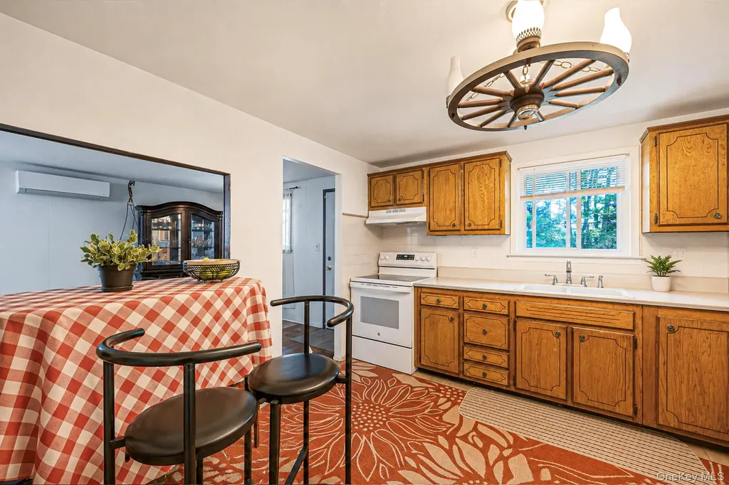 22 Anne Drive Selden NY 11784