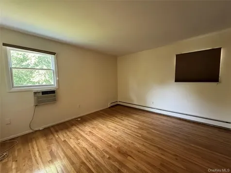 29 Hendrick Avenue Glen Cove NY 11542