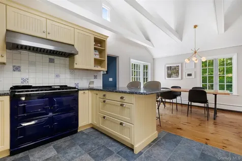 9 Lewis Road Pound Ridge NY 10576