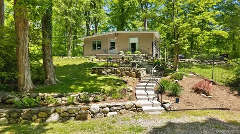 9 Lewis Road Pound Ridge NY 10576