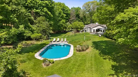 9 Lewis Road Pound Ridge NY 10576