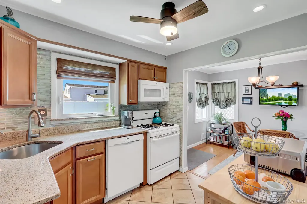 202 N Kings Avenue Massapequa NY 11758