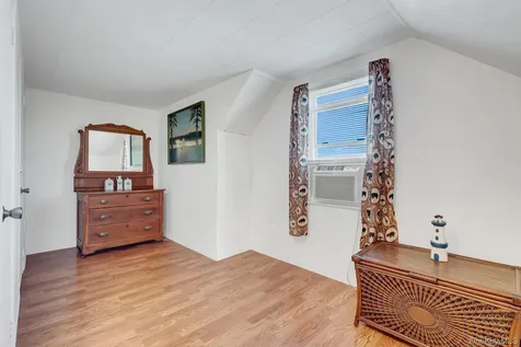 202 N Kings Avenue Massapequa NY 11758