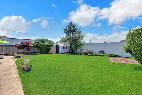 202 N Kings Avenue Massapequa NY 11758