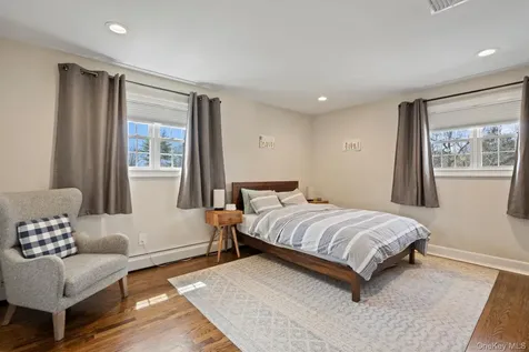 15 Lawrence Court Syosset NY 11791