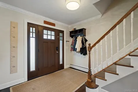15 Lawrence Court Syosset NY 11791