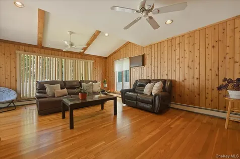 219 Kilburn Road Garden City NY 11530