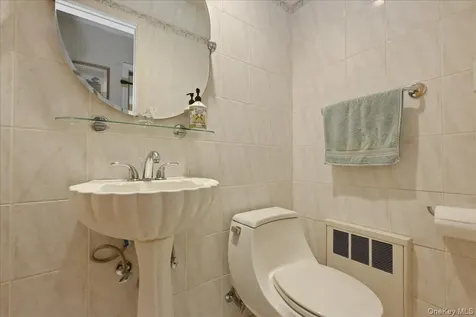 219 Kilburn Road Garden City NY 11530