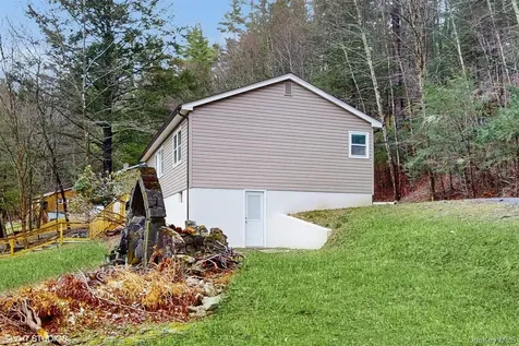 736 State Route 55 Napanoch NY 12458