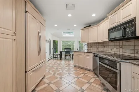 23 Maytime Court Jericho NY 11753