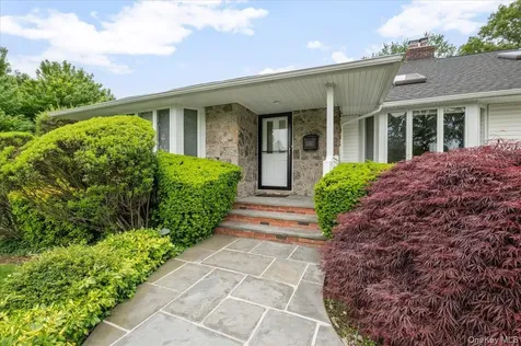 23 Maytime Court Jericho NY 11753