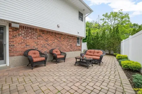 23 Maytime Court Jericho NY 11753