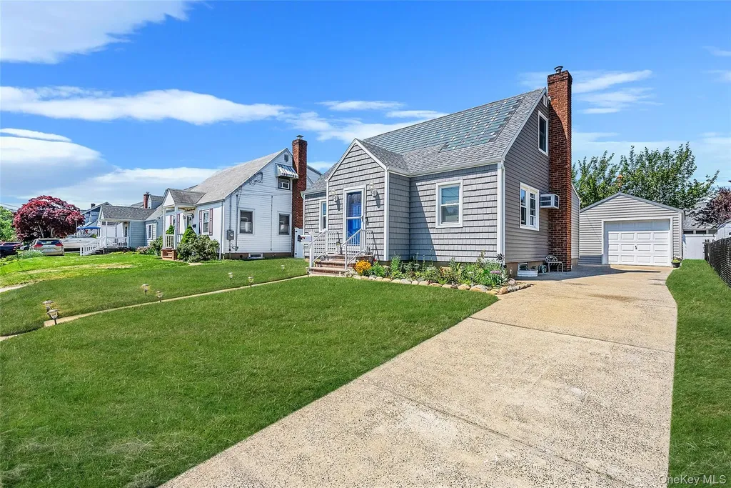 217 Stephen Street North Bellmore NY 11710