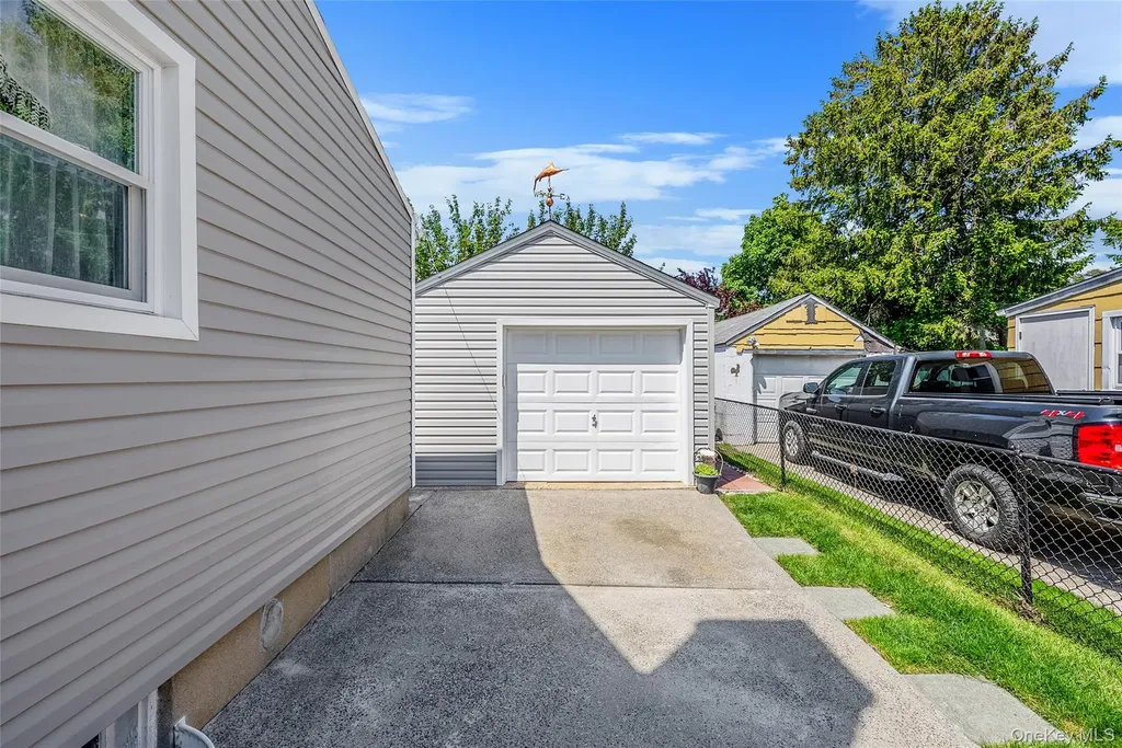 217 Stephen Street North Bellmore NY 11710