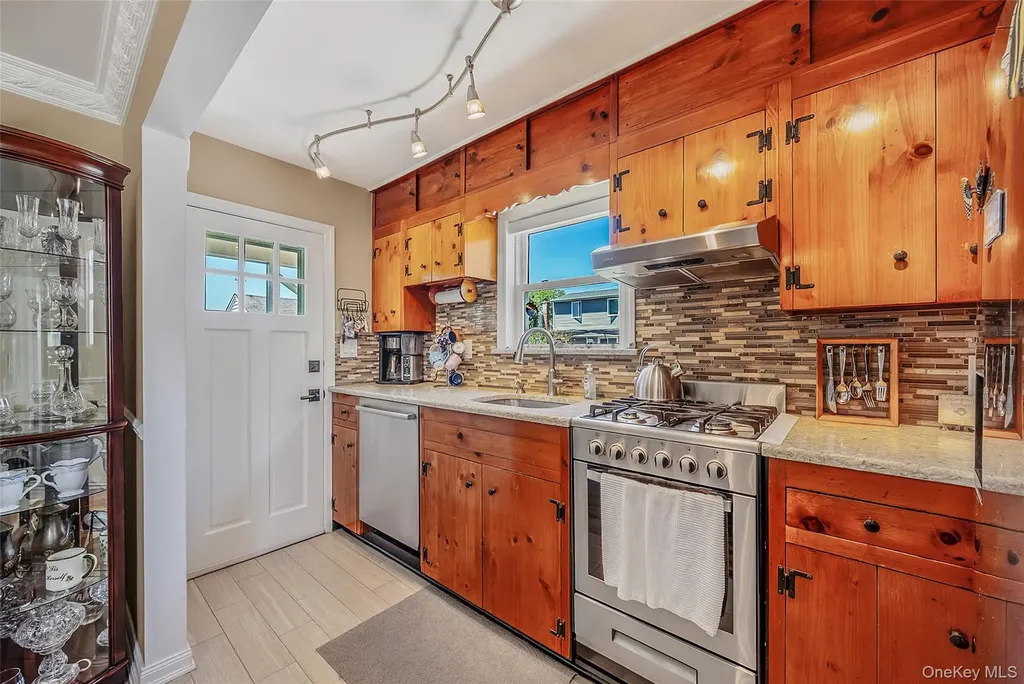 217 Stephen Street North Bellmore NY 11710