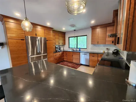 53 Lake Pleasant Drive Staatsburg NY 12580