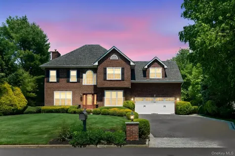 34 Ketchum Court East Northport NY 11731