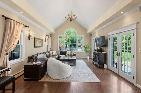 34 Ketchum Court East Northport NY 11731