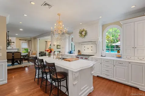 34 Ketchum Court East Northport NY 11731