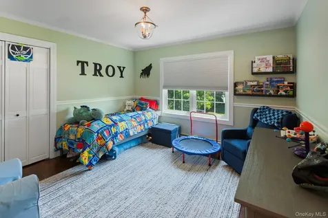 34 Ketchum Court East Northport NY 11731