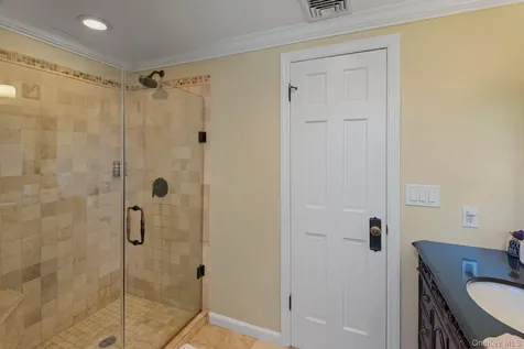 34 Ketchum Court East Northport NY 11731