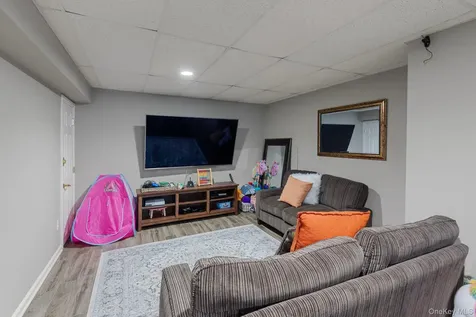 34 Ketchum Court East Northport NY 11731