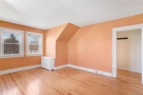 29 Neptune Avenue New Rochelle NY 10805