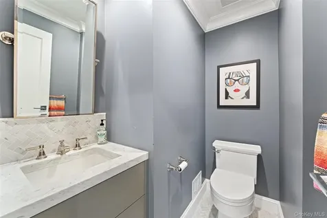 12 Kolbert Drive Scarsdale NY 10583