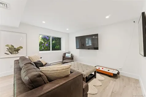 12 Kolbert Drive Scarsdale NY 10583