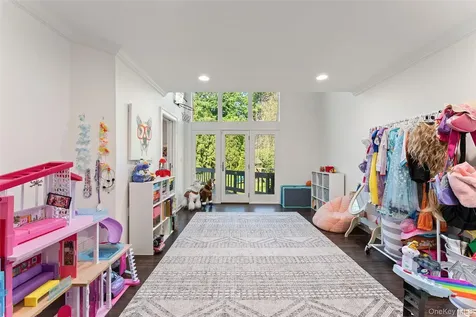 12 Kolbert Drive Scarsdale NY 10583