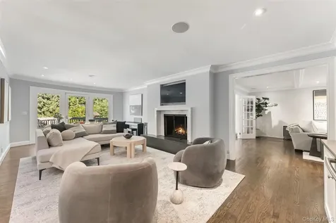 12 Kolbert Drive Scarsdale NY 10583