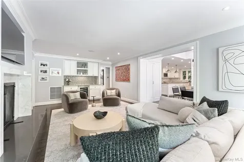 12 Kolbert Drive Scarsdale NY 10583