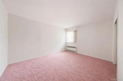 59 Maybrook Road North Babylon NY 11703