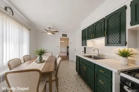 59 Maybrook Road North Babylon NY 11703