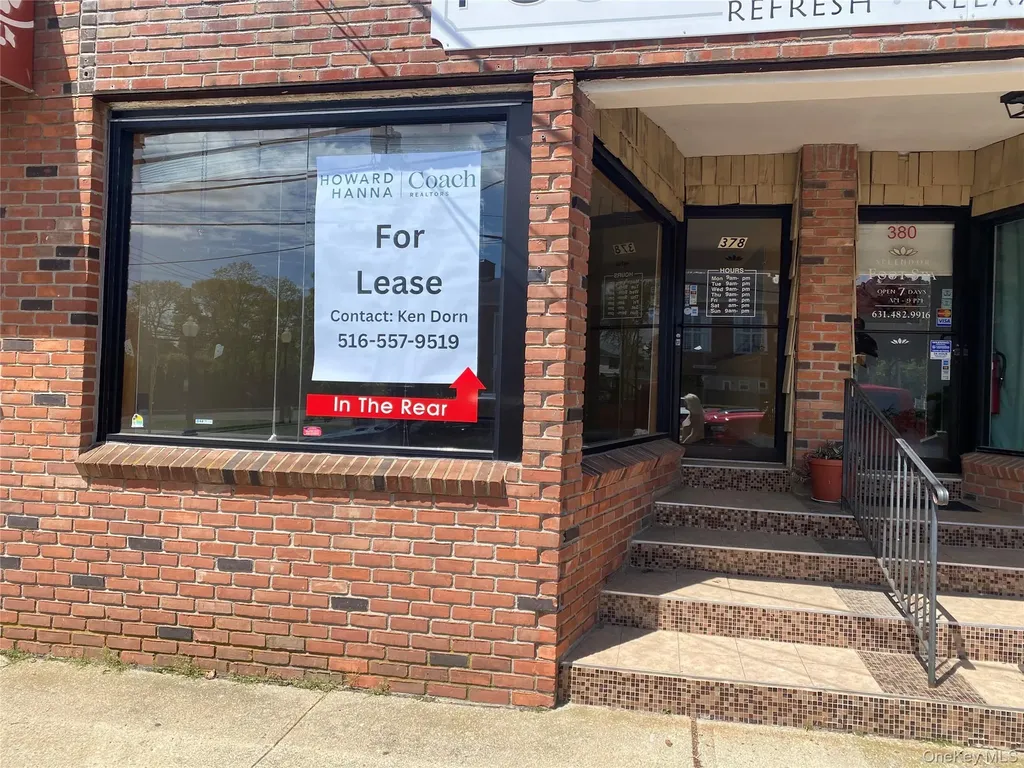 378 Deer Park Avenue Babylon NY 11702