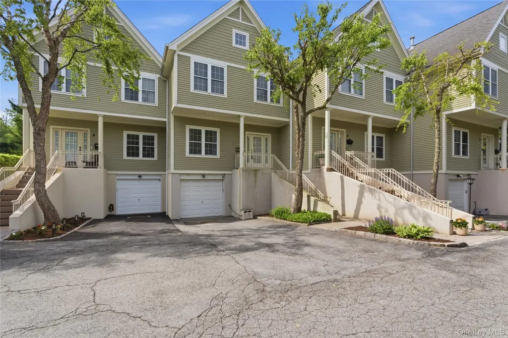 83 Kings Highway New Rochelle NY 10801