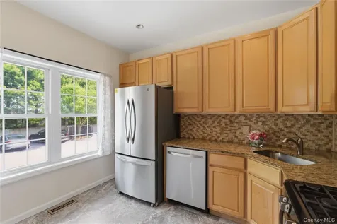 83 Kings Highway New Rochelle NY 10801