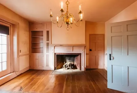 652 Albany Post Road New Paltz NY 12561