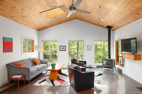 2465 Glasco Turnpike Woodstock NY 12498