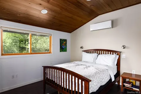2465 Glasco Turnpike Woodstock NY 12498