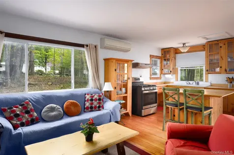 2465 Glasco Turnpike Woodstock NY 12498