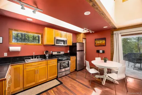 2465 Glasco Turnpike Woodstock NY 12498
