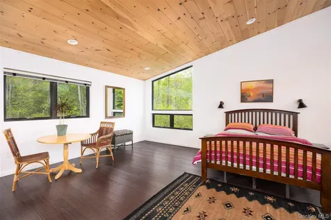 2465 Glasco Turnpike Woodstock NY 12498