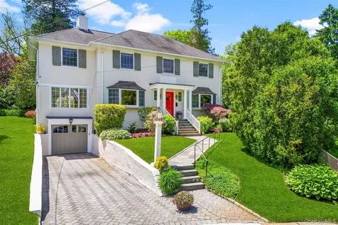 12 Cambridge Court Larchmont NY 10538
