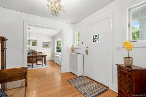 12 Cambridge Court Larchmont NY 10538