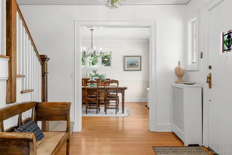 12 Cambridge Court Larchmont NY 10538