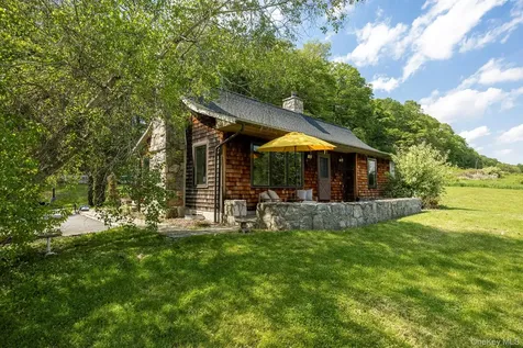 3881 Route 44 Millbrook NY 12545