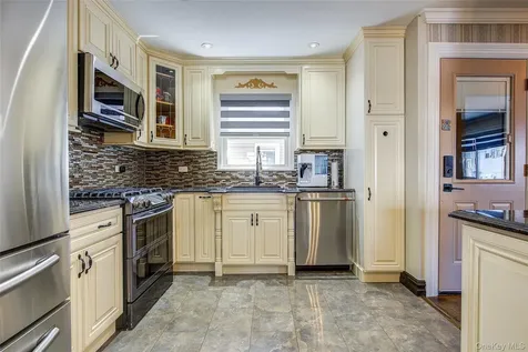 80-49 89th Avenue Woodhaven NY 11421